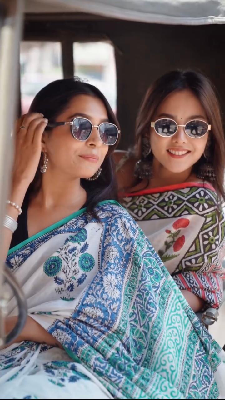 Elegant White Cotton Saree with Blue Floral Embroidery and Contrast Printed Border-Fronlioz