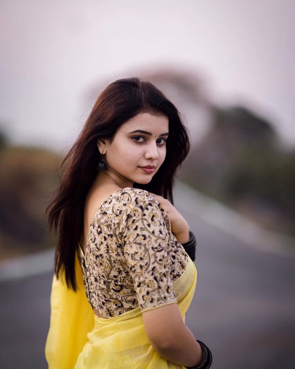 Light Yellow colour traditional looking chanderi cotton saree