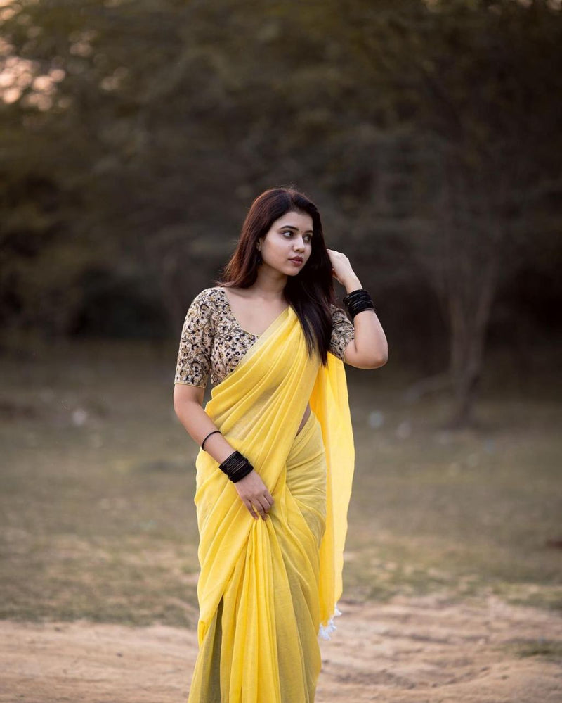 Light Yellow colour traditional looking chanderi cotton saree