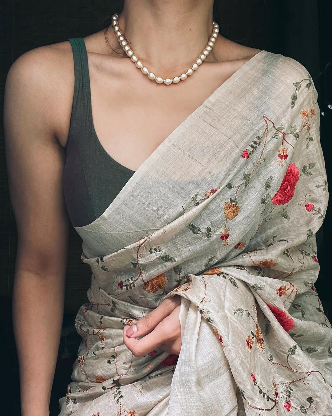 LINEN CREAM PRINTED SAREE