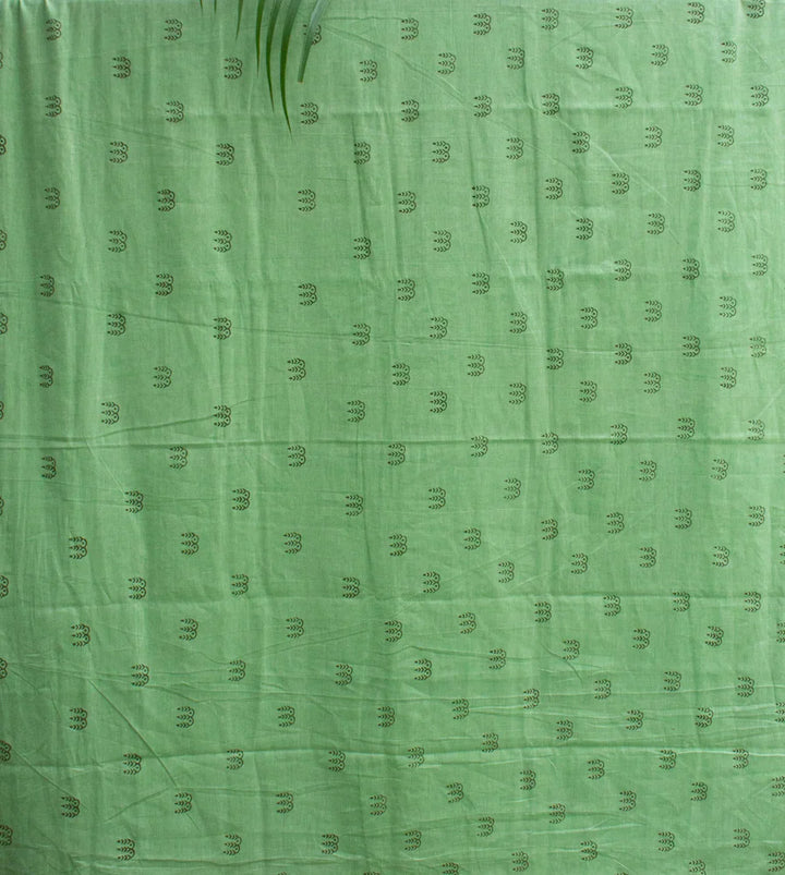 P A S T E L G R E E N ( S A R E E )-Fronlioz